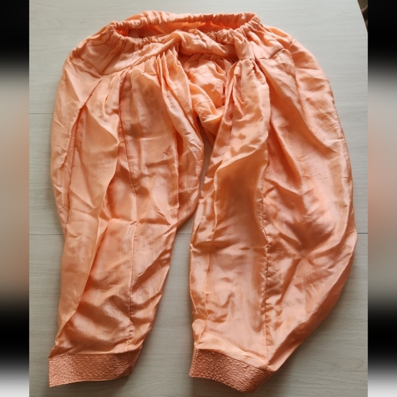 Peach Patiala Salwar Kameez Suit - Picture 4 of 9